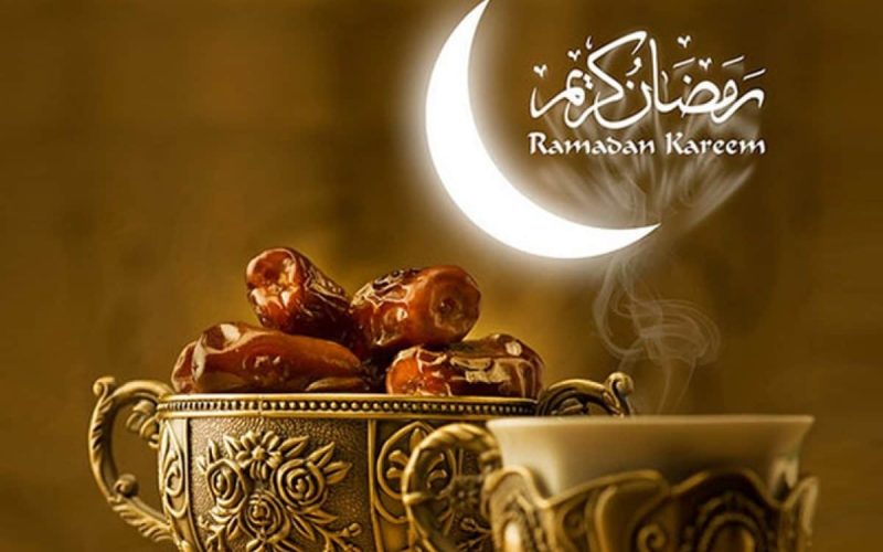 اجمل عبارات تهنئة شهر رمضان 1445-2024 لشخص عزيز ومسجات للأصدقاء
